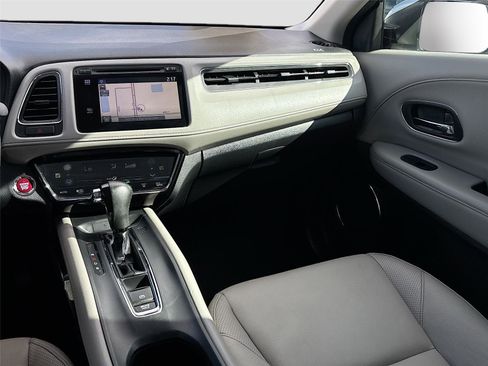 Certified 2017 Honda HR-V EX-L image 27