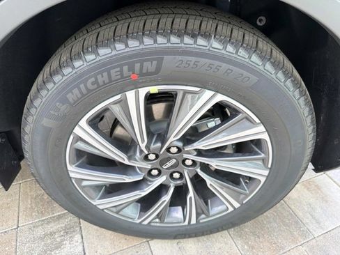 New 2026 Lincoln Aviator 2WD image 33