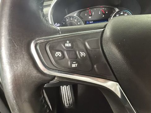Used 2019 Chevrolet Equinox LT AWD/4WD image 15