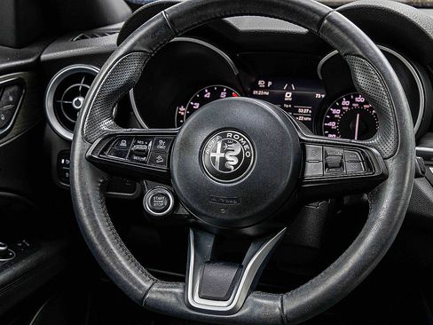 Used 2022 Alfa Romeo Stelvio Ti image 9