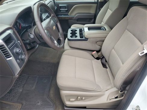 Used 2018 Chevrolet Silverado 1500 LT w/ All Star Edition image 17