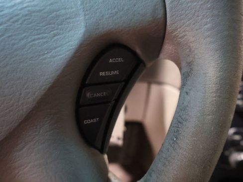 Used 2002 Dodge Caravan Sport image 26