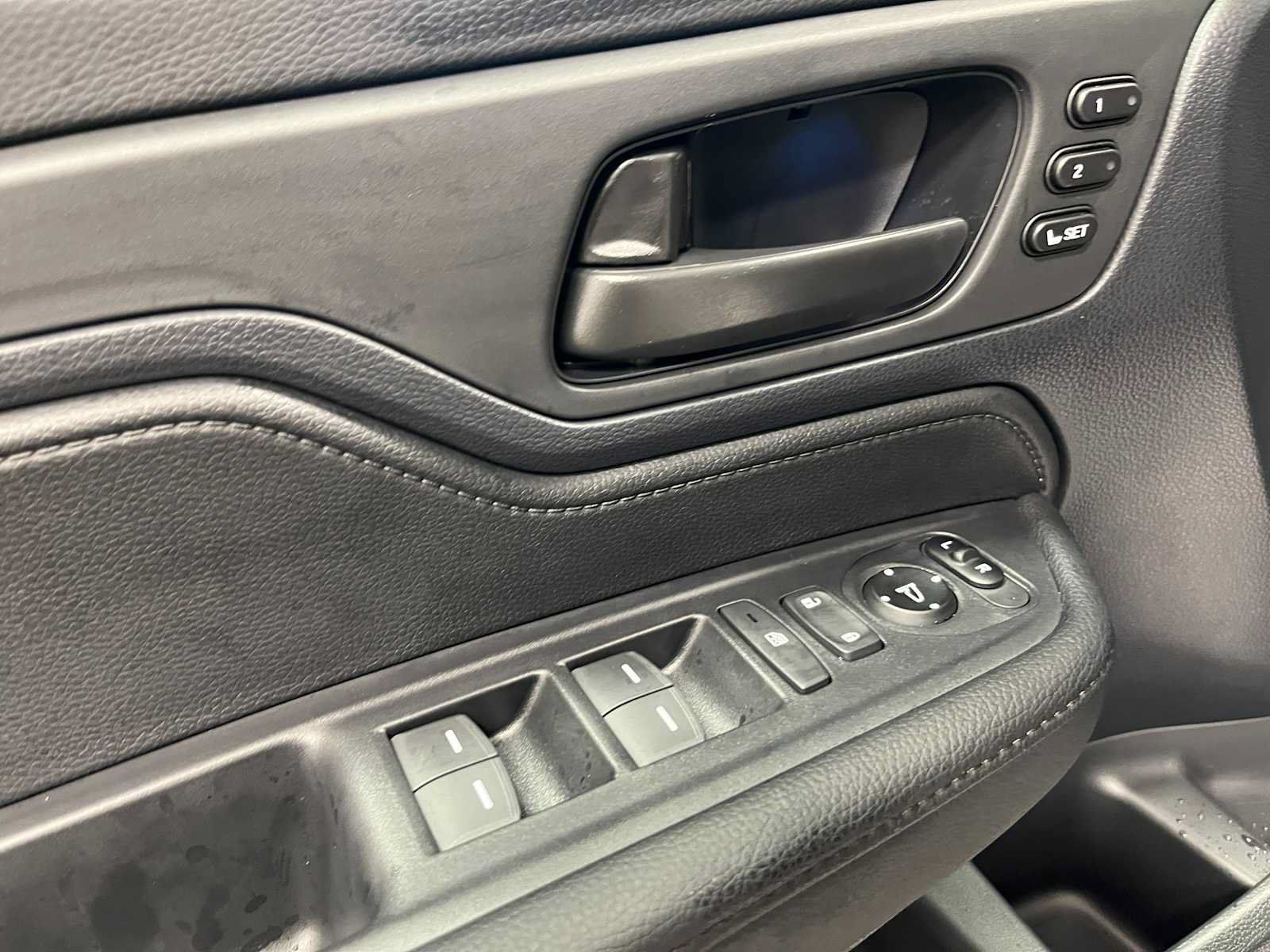 New 2027 Honda Odyssey EX-L image 14