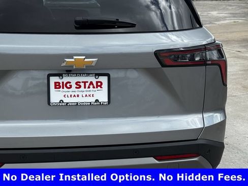 Used 2026 Chevrolet Equinox LT FWD image 9