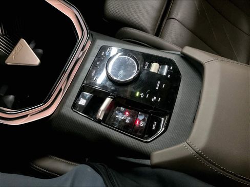 Used 2025 BMW X3 xDrive30i w/ Premium Package image 37