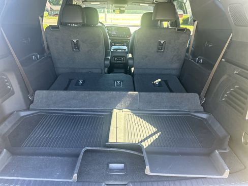 Used 2024 Chevrolet Traverse Z71 w/ Enhanced Driving Package AWD/4WD image 13
