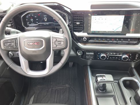 Used 2022 GMC Sierra 1500 SLT w/ SLT Premium Plus Package image 10