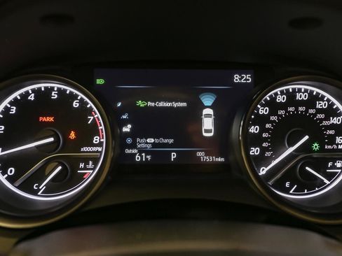 Used 2023 Toyota Camry SE image 34