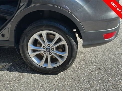 Certified 2019 Ford Escape SE image 19