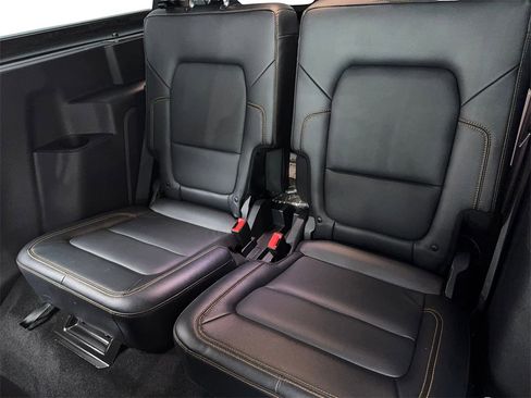 Used 2024 Ford Bronco Badlands image 39