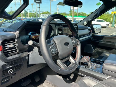 Used 2025 Ford F150 Raptor AWD/4WD image 4