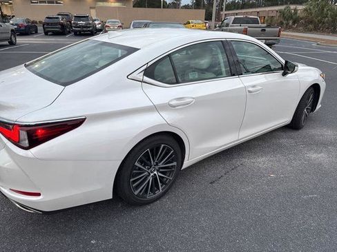 Certified 2025 Lexus ES 350 w/ Premium Package image 5