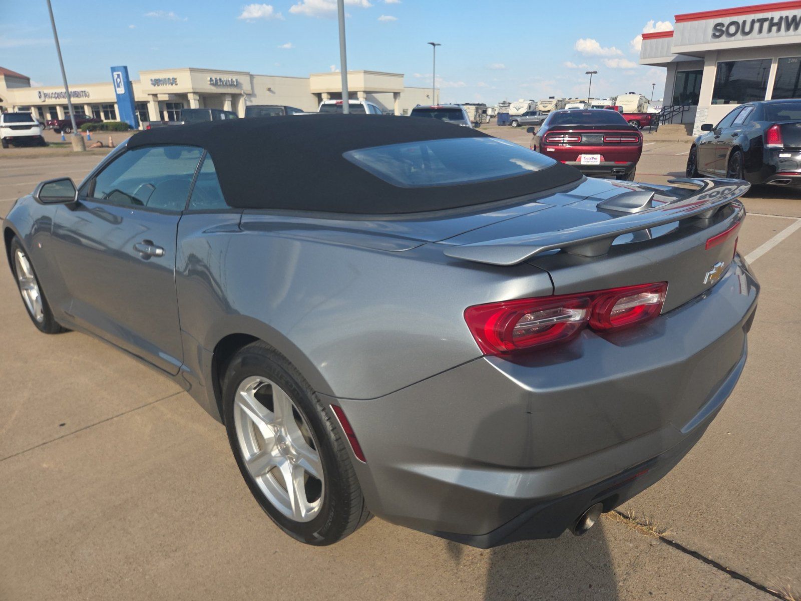 Used 2023 Chevrolet Camaro LT RWD image 7