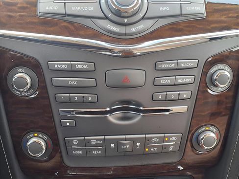 Used 2018 Nissan Armada SL image 18