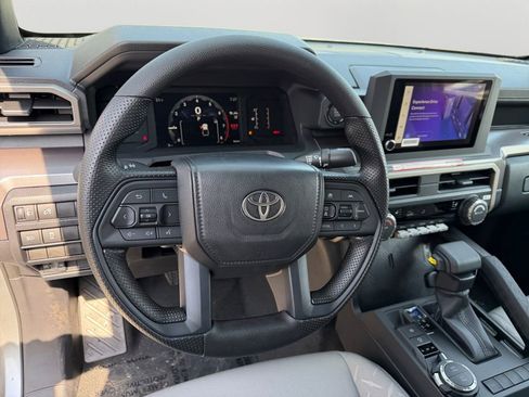 Used 2026 Toyota Tacoma SR5 AWD/4WD image 15