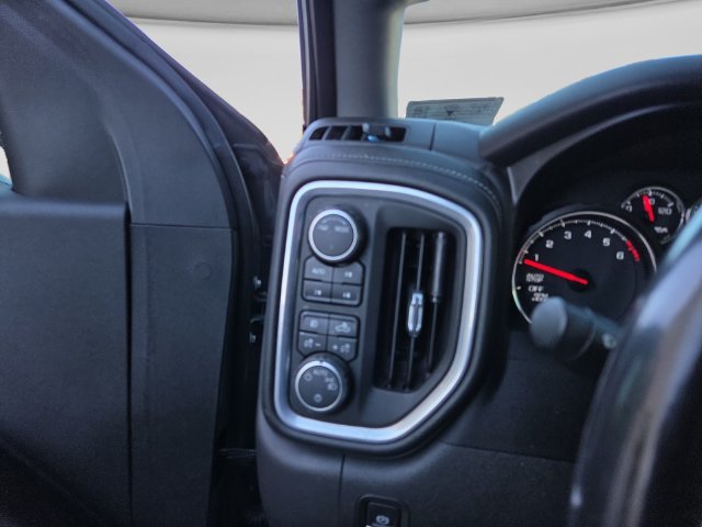 Used 2021 Chevrolet Silverado 1500 LT Trail Boss w/ Convenience Package II AWD/4WD image 22