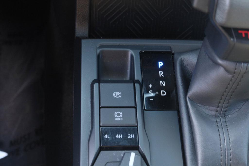 Used 2025 Toyota Tacoma TRD Sport AWD/4WD image 21