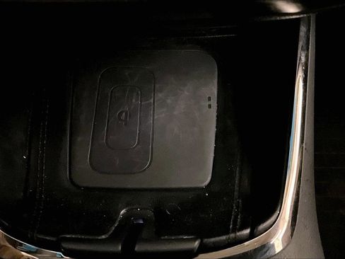 Used 2016 Toyota Avalon Limited image 32