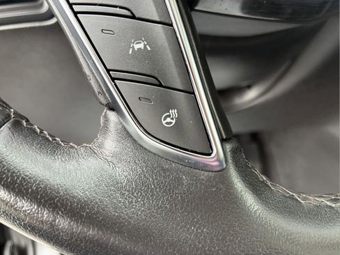 Used 2022 Cadillac XT5 Premium Luxury w/ Technology Package AWD/4WD image 26