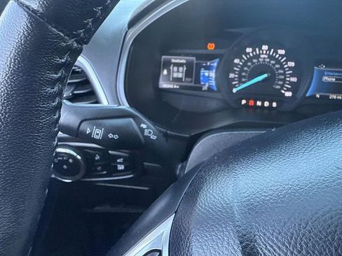 Used 2024 Ford Edge Titanium image 34