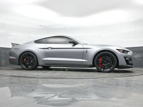 Used 2022 Ford Mustang Shelby GT500 w/ Technology Package RWD image 39