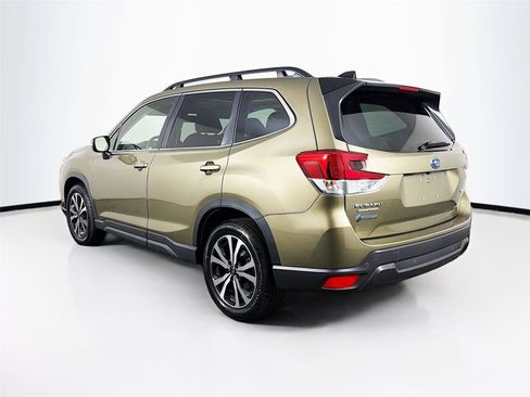 Used 2024 Subaru Forester Limited AWD/4WD image 9