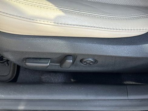 Used 2017 Hyundai Sonata Limited w/ Tech Package 03 image 14