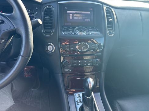 Used 2011 INFINITI EX35 Journey w/ Premium Pkg image 4