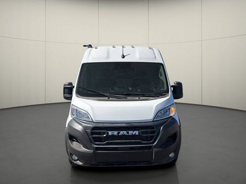 Used 2024 RAM ProMaster 2500 w/ Convenience Group FWD image 2
