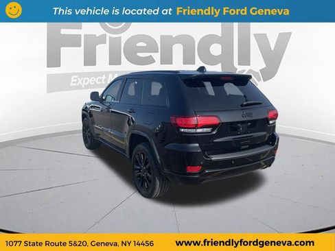 Used 2021 Jeep Grand Cherokee Laredo X AWD/4WD image 7
