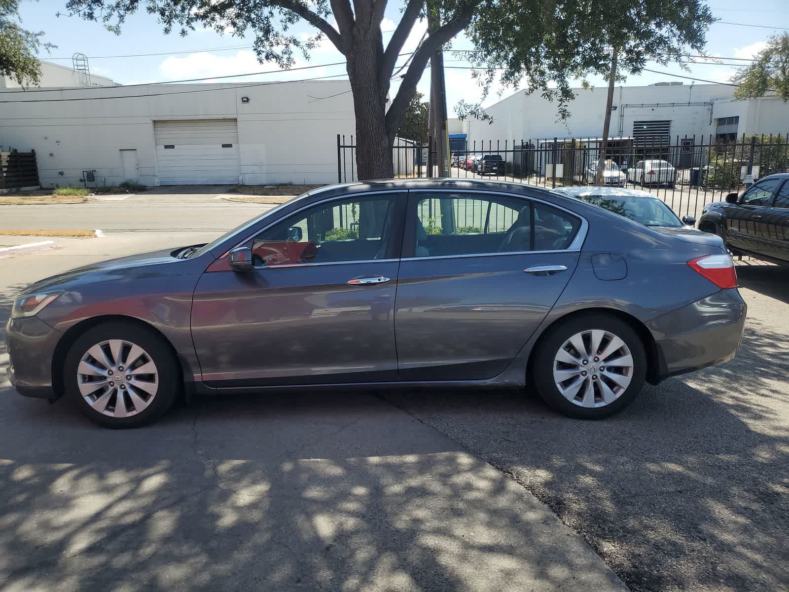 Used 2013 Honda Accord EX image 3