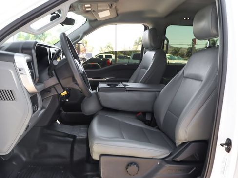 Used 2023 Ford F550 2WD Crew Cab Super Duty image 17