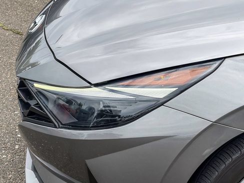 Used 2023 Hyundai Elantra SEL w/ Convenience Package FWD image 10