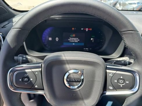 Used 2023 Volvo XC40 Recharge Ultimate AWD/4WD image 29