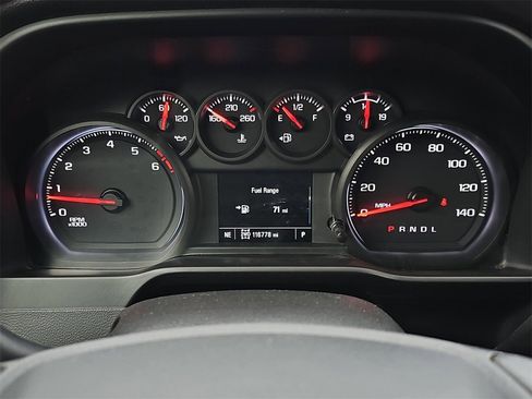 Used 2020 Chevrolet Silverado 1500 Custom w/ Custom Value Package image 16