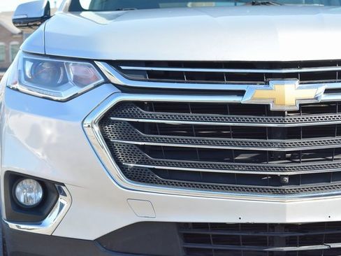 Used 2018 Chevrolet Traverse LT image 14