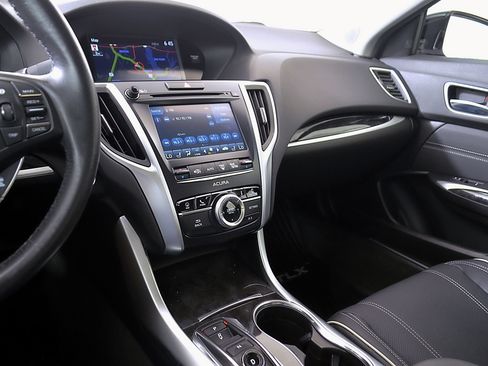 Used 2018 Acura TLX V6 w/ Technology Package FWD image 31