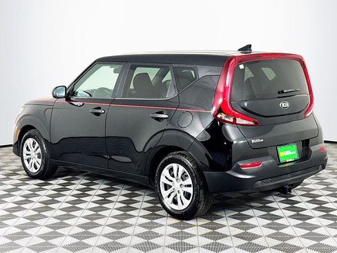 Used 2021 Kia Soul LX image 6