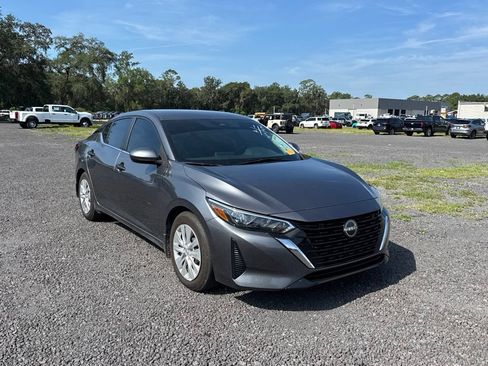 Used 2025 Nissan Sentra S FWD image 7