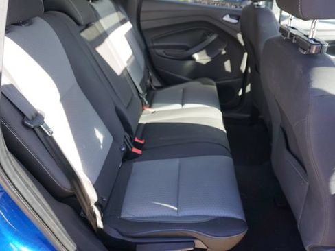 Used 2017 Ford Escape SE AWD/4WD image 24