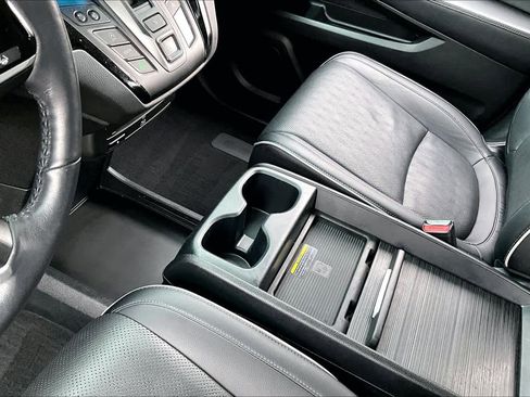 Used 2023 Honda Odyssey Elite image 15