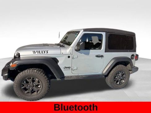 Used 2022 Jeep Wrangler Sport image 5