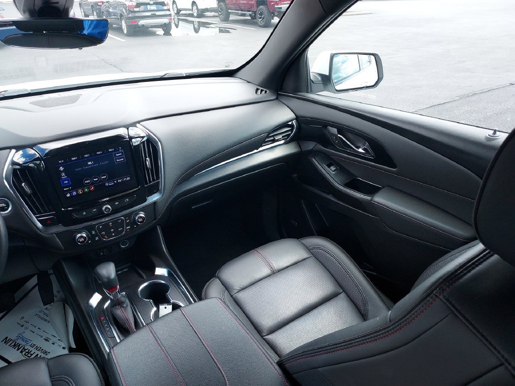 Used 2023 Chevrolet Traverse RS AWD/4WD image 13