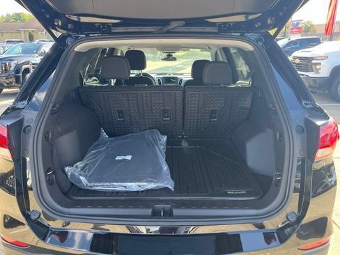 Used 2023 Chevrolet Equinox LT FWD image 5