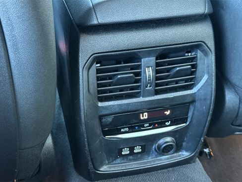 Used 2019 BMW 330i Sedan w/ Convenience Package image 16