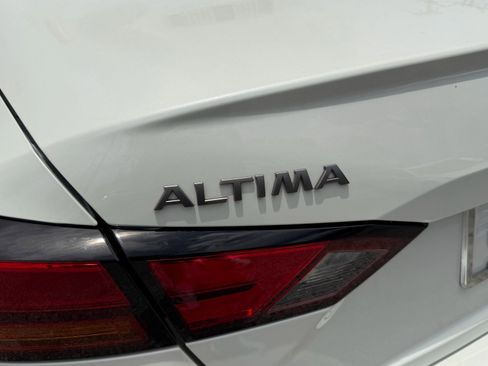 Certified 2024 Nissan Altima 2.5 SR AWD/4WD image 15