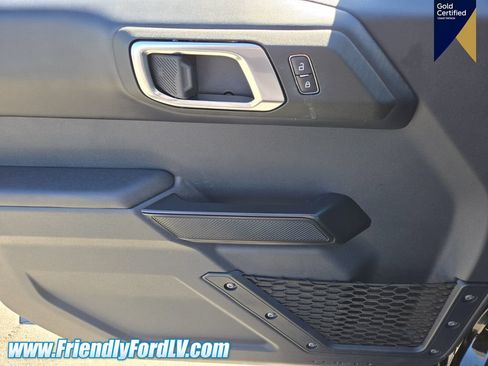 Certified 2025 Ford Bronco Badlands AWD/4WD image 14