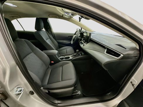 Used 2023 Toyota Corolla LE FWD image 32