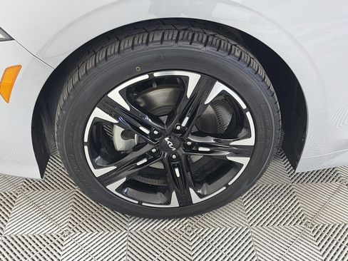 Used 2024 Kia K5 GT-Line w/ GT-Line Premium Package image 8