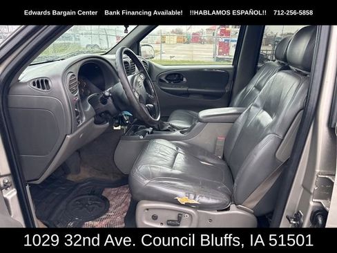 Used 2002 Chevrolet TrailBlazer LT w/ LT Leather Plus Pkg image 16